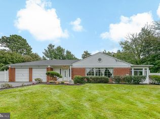 6480 Overlook Dr, Alexandria, VA 22312