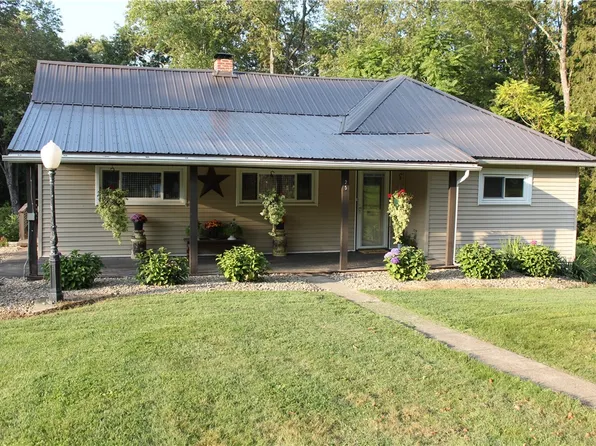 25 Kyle Rd, Mercer, PA 16137