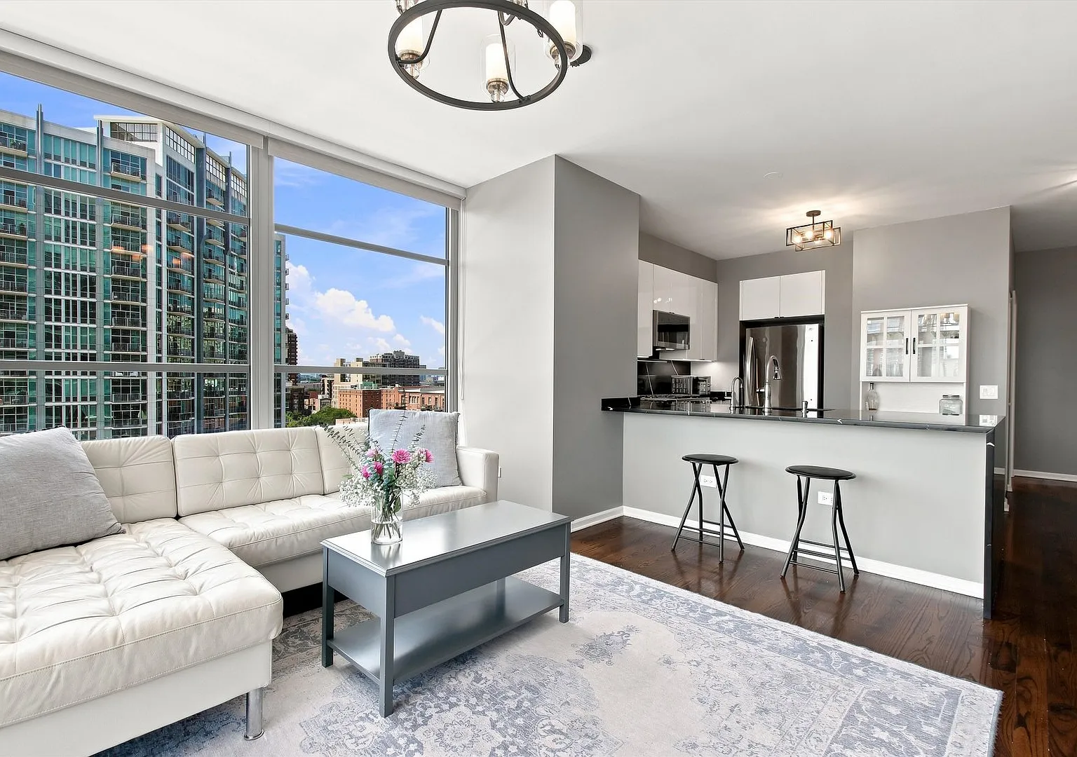 2 bed, 1274 sqft, $3,300 — Photo 3