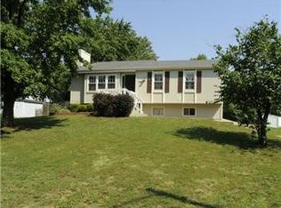 1500 W Cedar St, Olathe, KS 66061