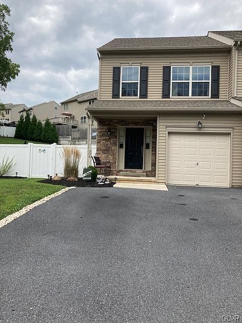 1st image of 306 Adare Ct