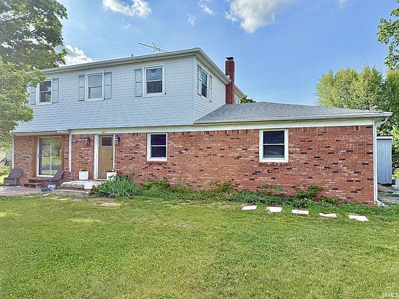 2nd image of 113 W Elm St