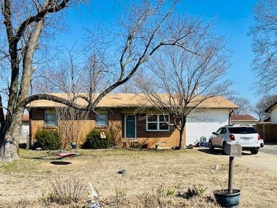212 Marie Dr, Sikeston, MO, 63801