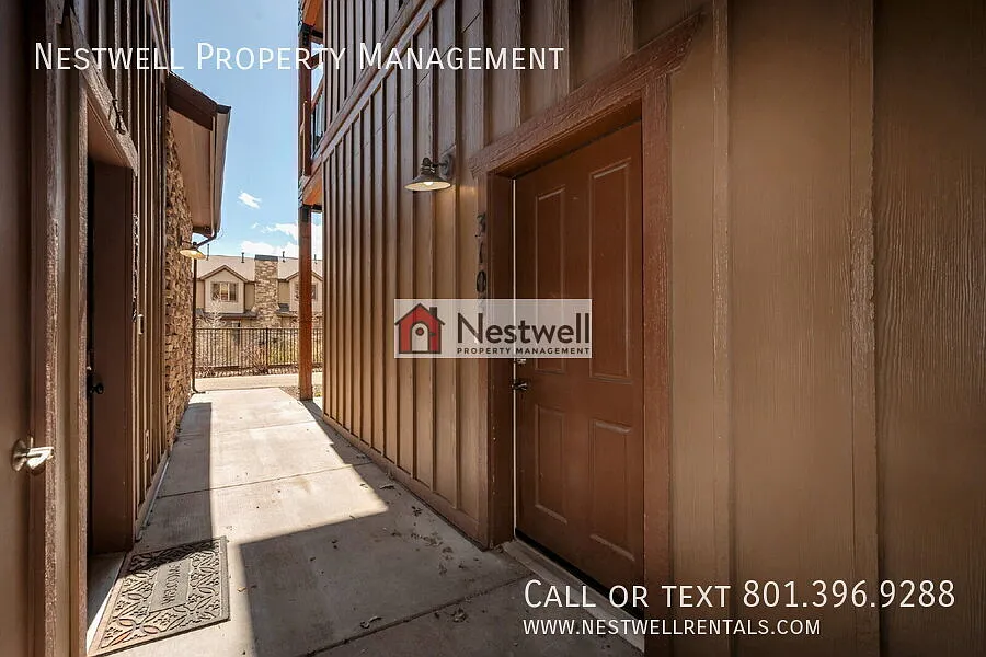 Spacious 3-bed Condo in Park City — Photo 2