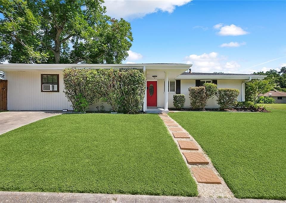 1st image of 2537 Somerset Dr