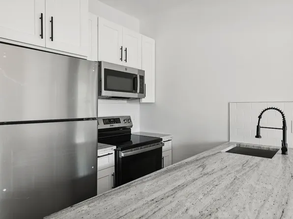 513 Chauncey Street image 4 of 5