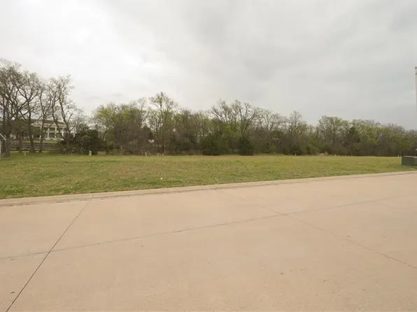 202 John St, Coffeyville, KS 67337