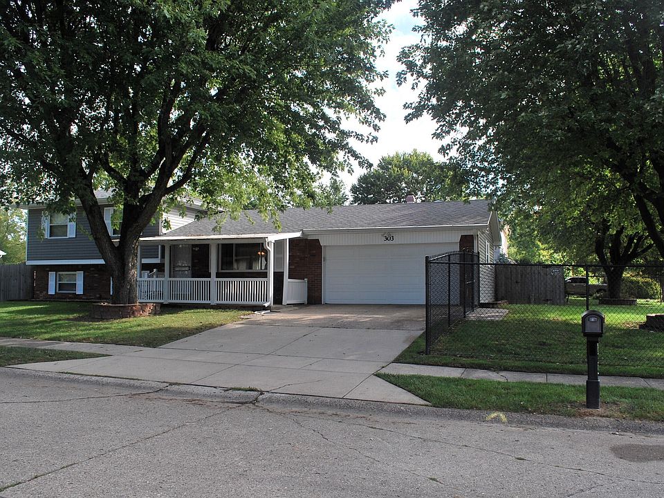 1st image of 303 Sierra Ct