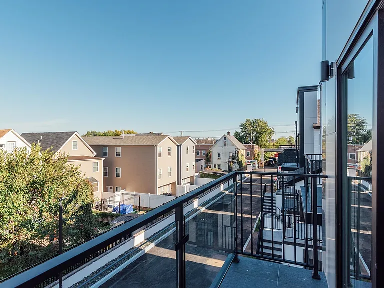 746 Seaport Dr #2 — Photo 39