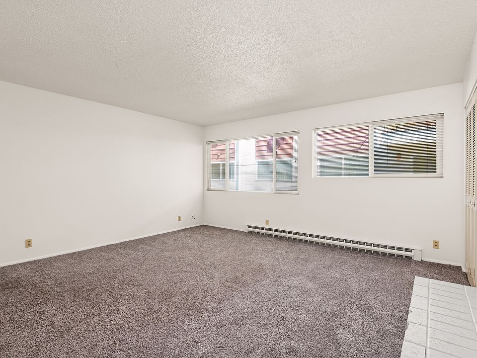 Unit #7 - iving room