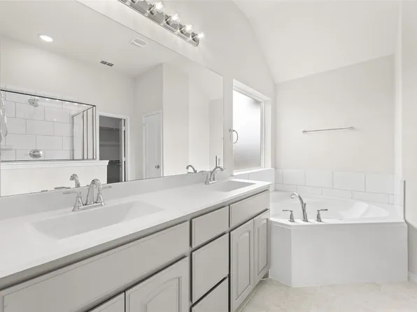 3340 Blazing Star Dr, Forney, TX 75126