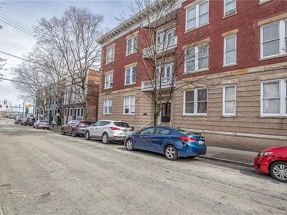 3rd image of 701 N Allison St #U6