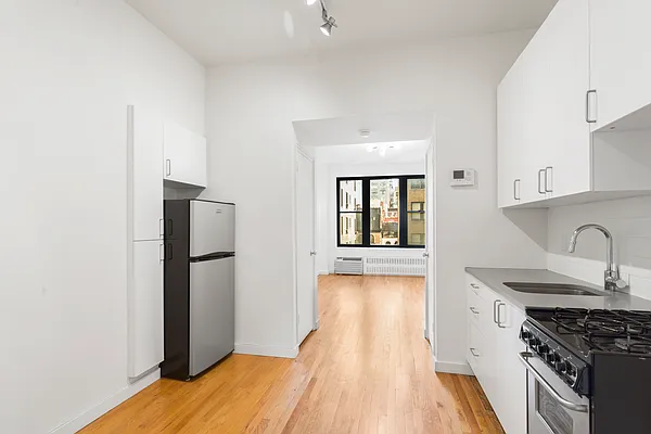 Rented by Douglas Elliman | media 11