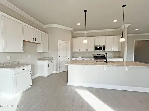 4 bed, 2636 sqft, $3,100 — Photo 4