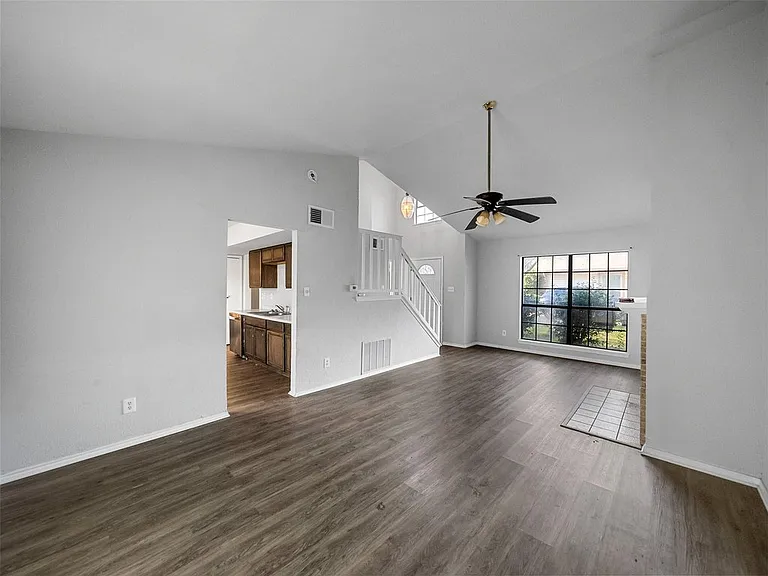 28 Brewster Ct — Photo 56