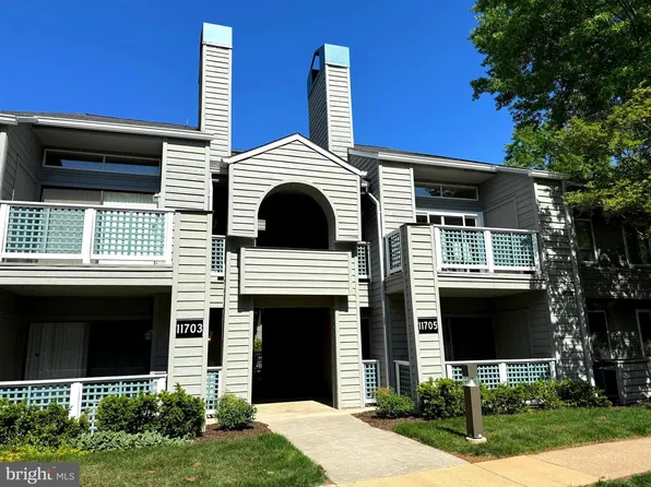 11705 Summerchase Cir, Reston, VA 20194