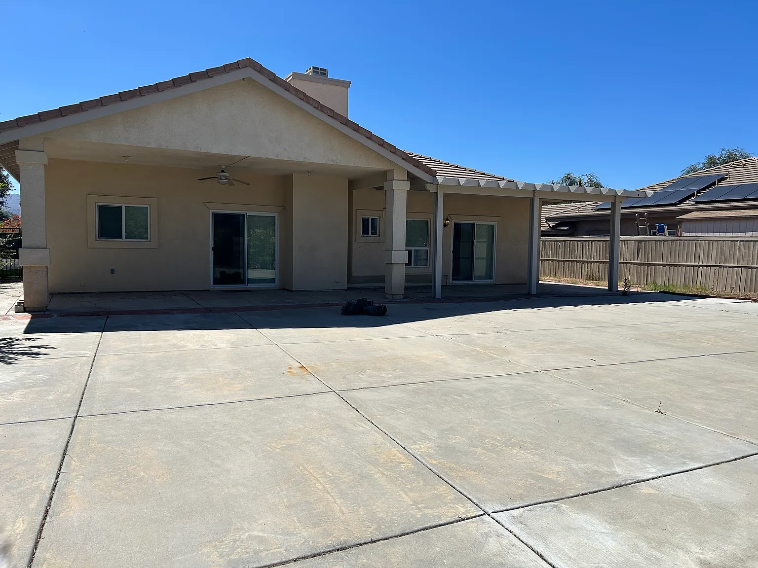 4 bed, 1729 sqft, $2,799 — Photo 4