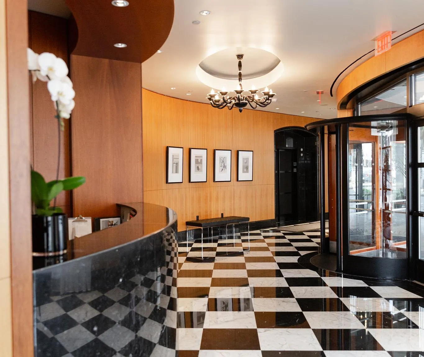 The Colonnade Residences — Photo 4