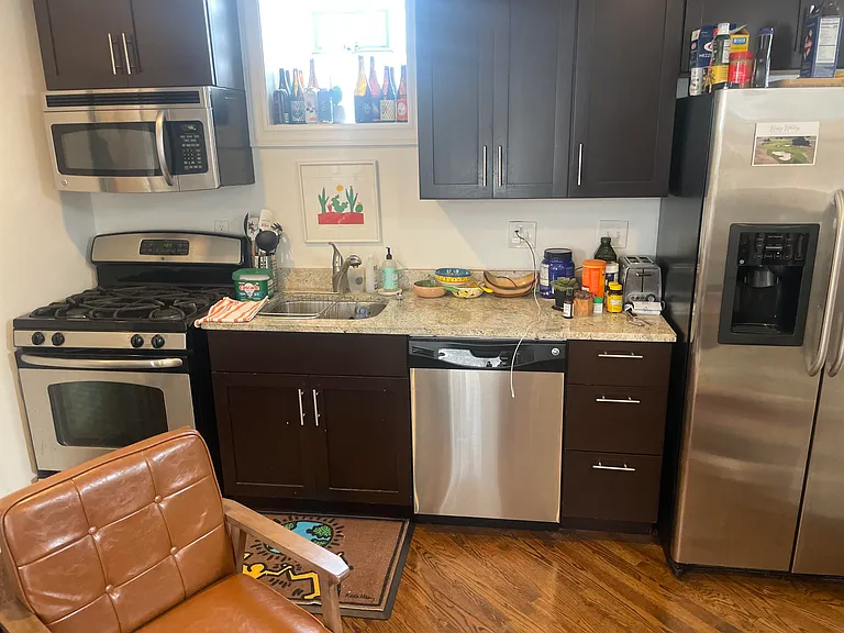 2117 N Point St #2R — Photo 5