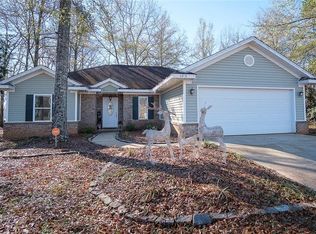 1915 Creek Stone Dr, Opelika, AL 36804