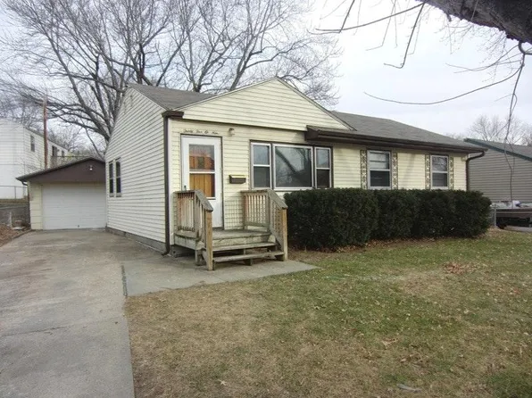 3509 S 82nd St, Omaha, NE 68124