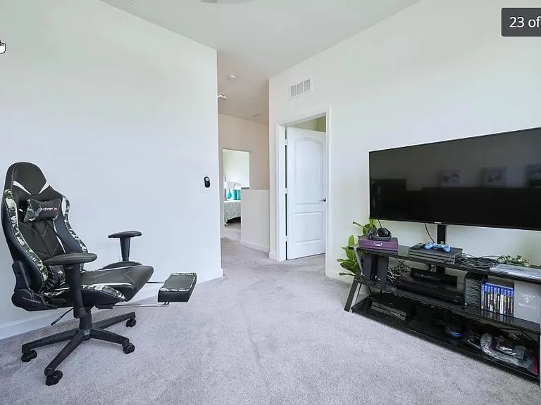 10068 W Villa Cir — Photo 17