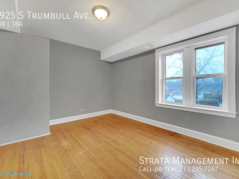7925 S Trumbull Ave #1 — Photo 6