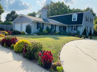 6611 Westshore Dr, Lincoln, NE 68516
