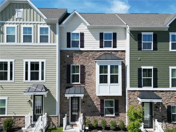 2013 Hemlock Ln, Mars, PA 16046