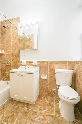 Rented by City Connections Realty | media 19