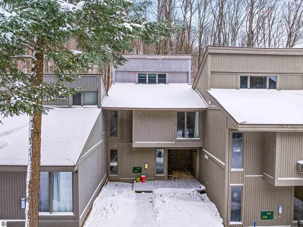 2500 Josef Strasse #410-411, Bellaire, MI 49615