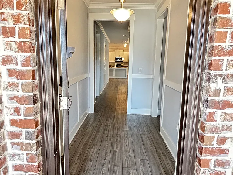 7035 Marble Ct — Photo 2