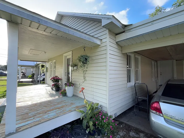 404 Thomas St — Photo 11