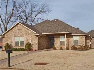 2220 Timbers Blvd, Shawnee, OK 74804