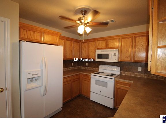 3rd image of 2513 Vernice Dr