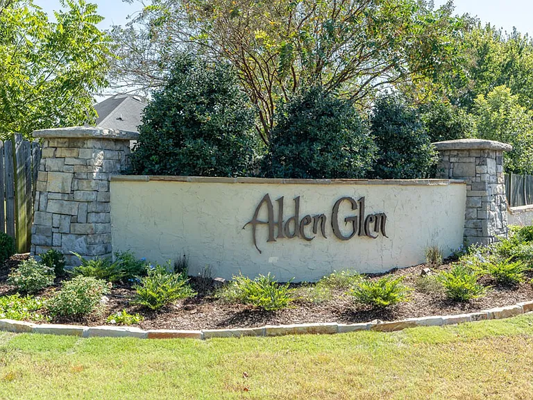1128 Alden Glen Dr — Photo 23