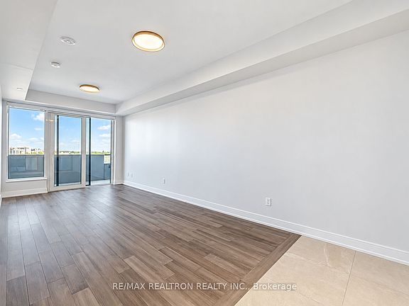 4th image of 2525 Bathurst St #710