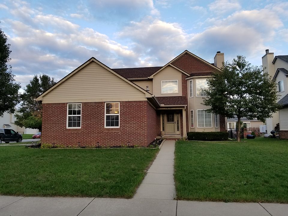 1st image of 7453 Red Bird Dr