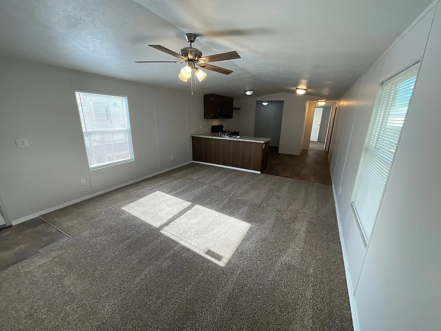 3 bed, 1064 sqft, $1,150 — Photo 3