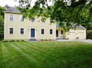 238 Gardenside Ln, Shelburne, VT 05482