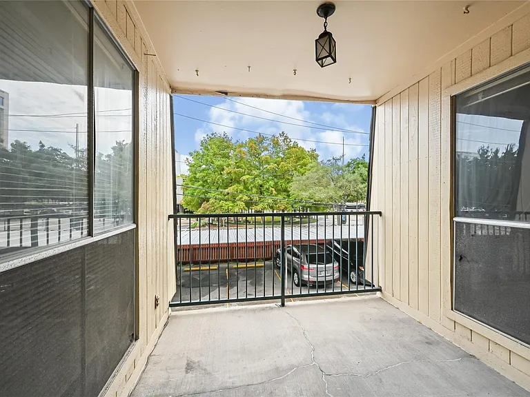 800 Post Oak Blvd #75 — Photo 17