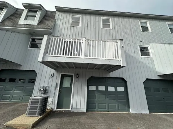 11 Bluestone Drive, Nashua, NH 03060