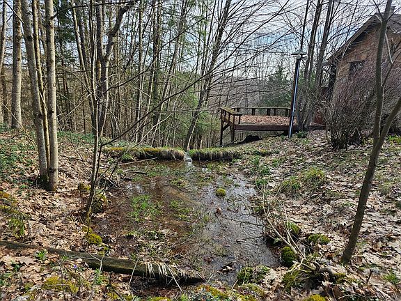 2nd image of 763 Spring Run Rd
