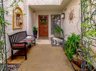 299 Pebble Beach Dr, Thousand Oaks, CA 91320