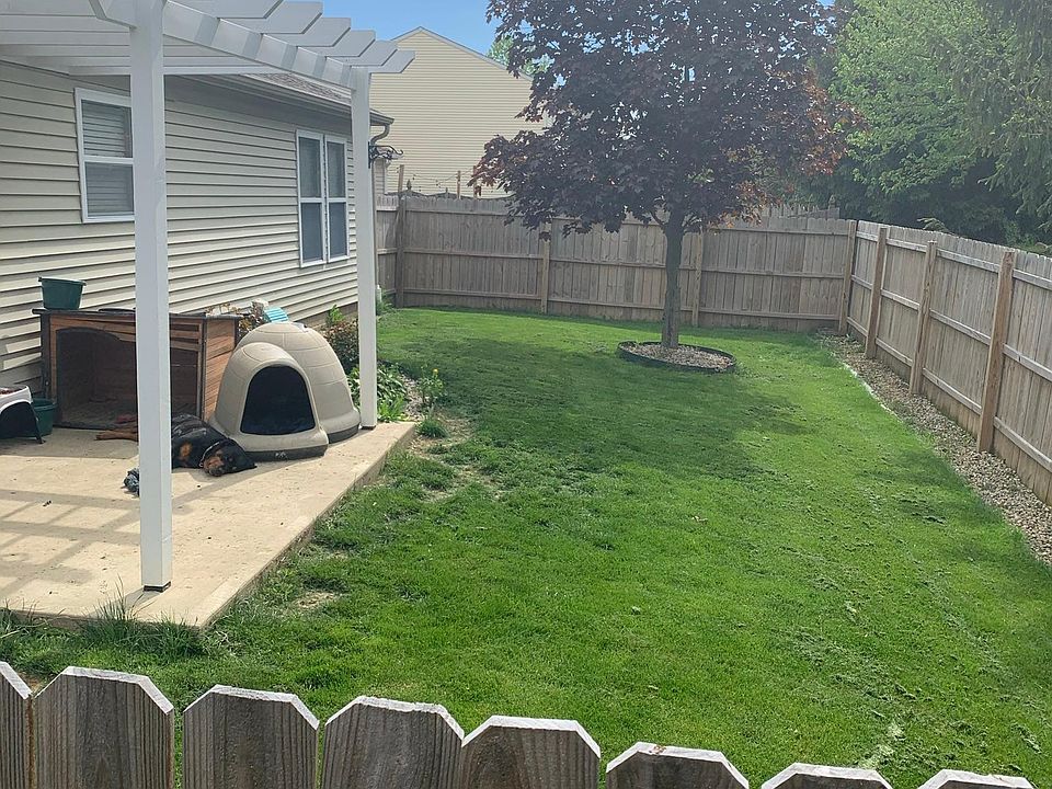 1st image of 10233 Apple Blossom Cir