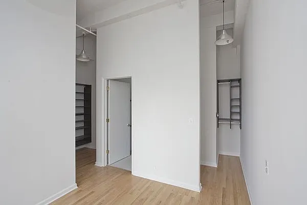 Rented by RHI Group | media 4