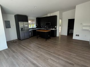 2814 34th Ave W #C, Seattle, WA 98199