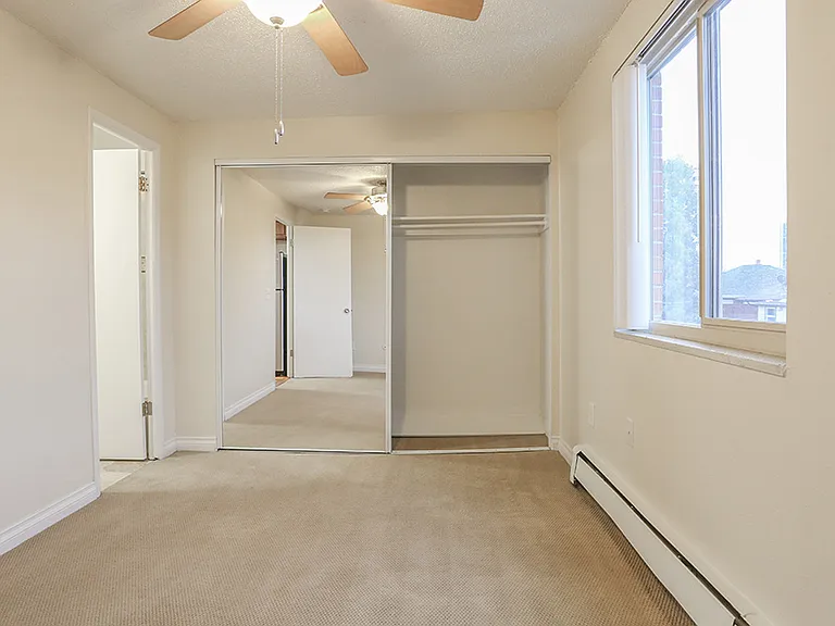 222 Logan — Photo 69