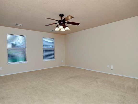 5th image of 6633 Meadow Way Ln
