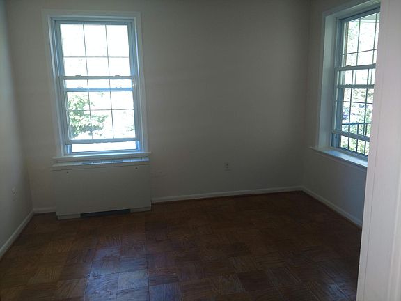 5th image of 3535 Chevy Chase Lake Dr APT 301